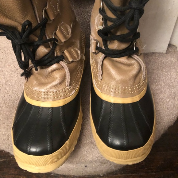 Sorel Shoes - Sorel tan and brown lace up boots women’s size 7